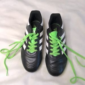Boys adidas cleats.  Great condition.